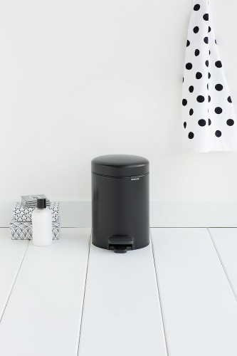 Brabantia Newicon Pedal bin, 3 litre, plastic bucket - Matt Black