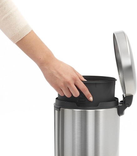 Brabantia Newicon Pedal bin, 5 litre, plastic bucket - Matt Steel