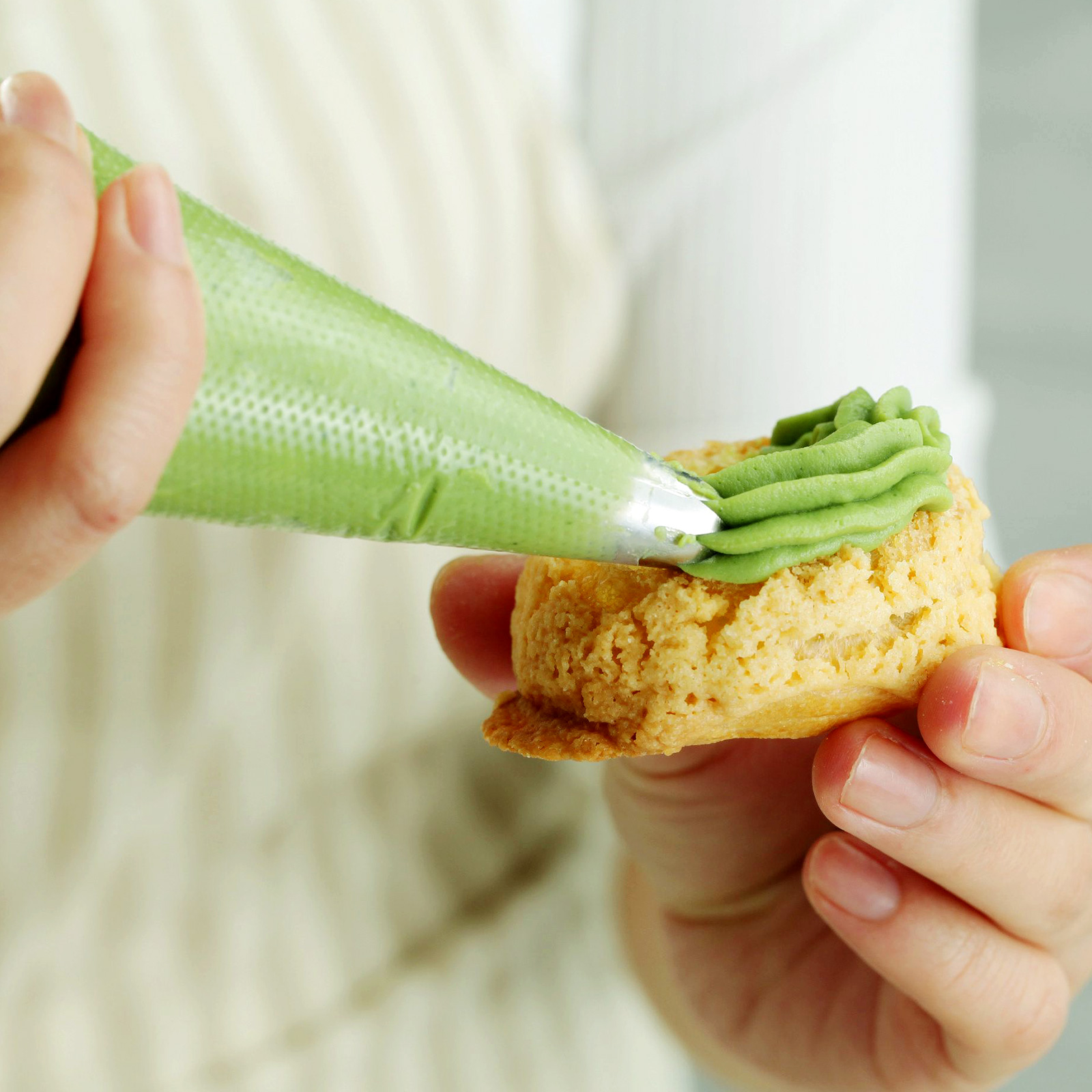 Fissman Confectionery Set of Nozzles 52pcs Purple 22x18.5x5cm