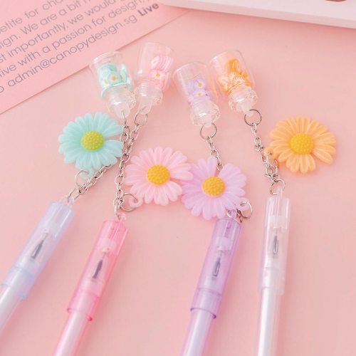 Daisy pendant Gel Pen