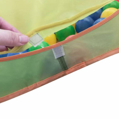 Ching Ching Butterfly Triangle House with 100pcs Colorful Balls