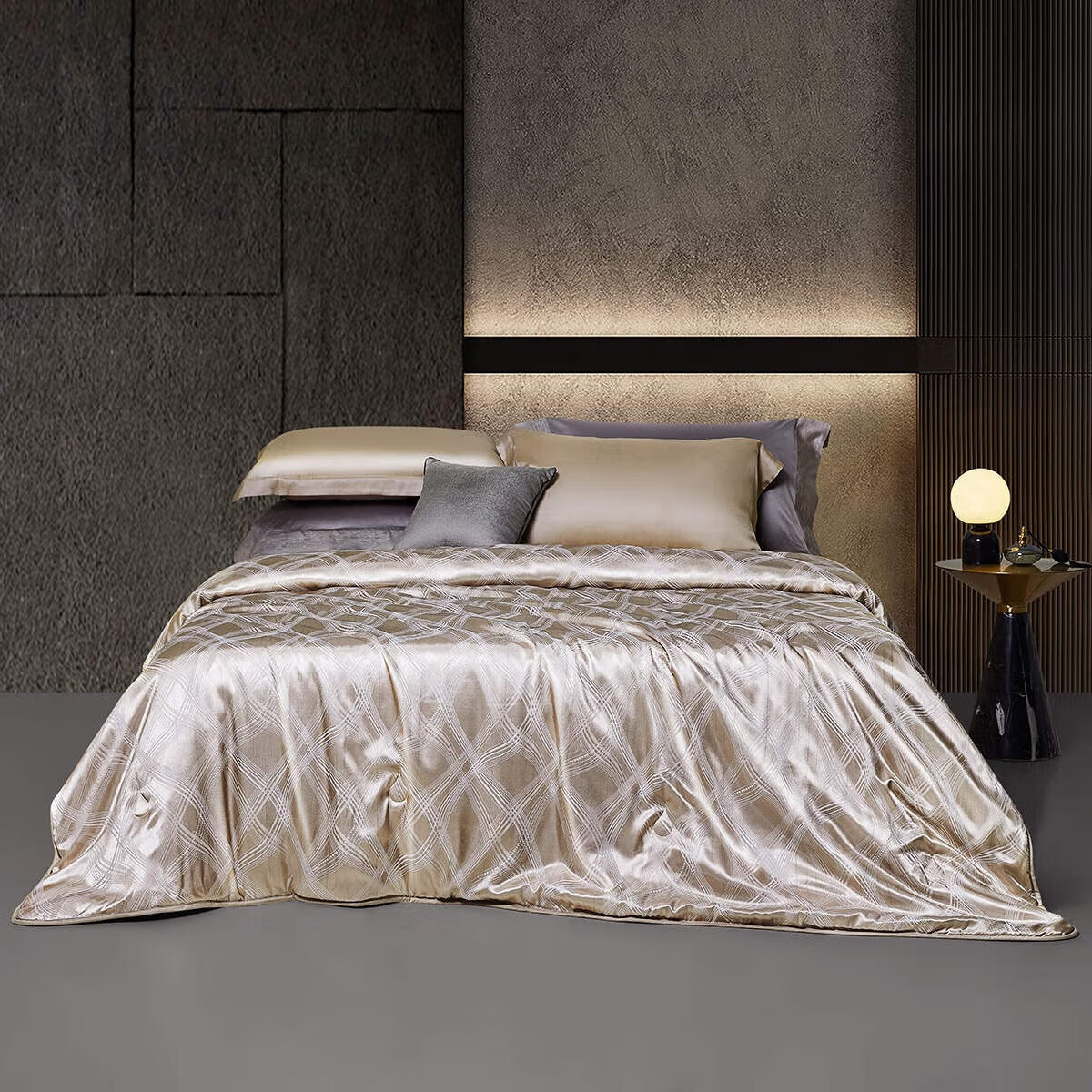 LOVOA Brand 100% Silk Summer Quilt, 2.2 Jin (1.1 Kg), 150*215cm, Gold Color, for...