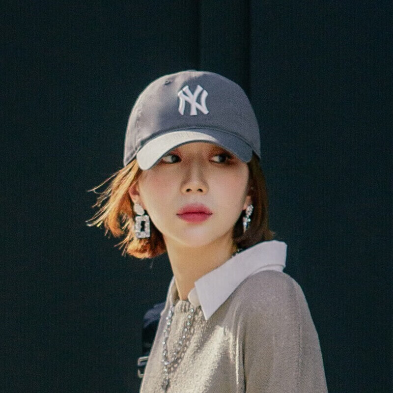 MLB Couple Baseball Cap with Large Logo Soft Top Duck Tongue Cap All-season Spor...