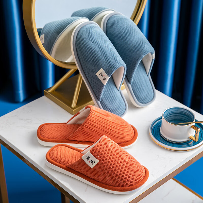 Guoluofei Spring, Autumn And Winter Slippers for Men And Women, Indoor Home Slip...