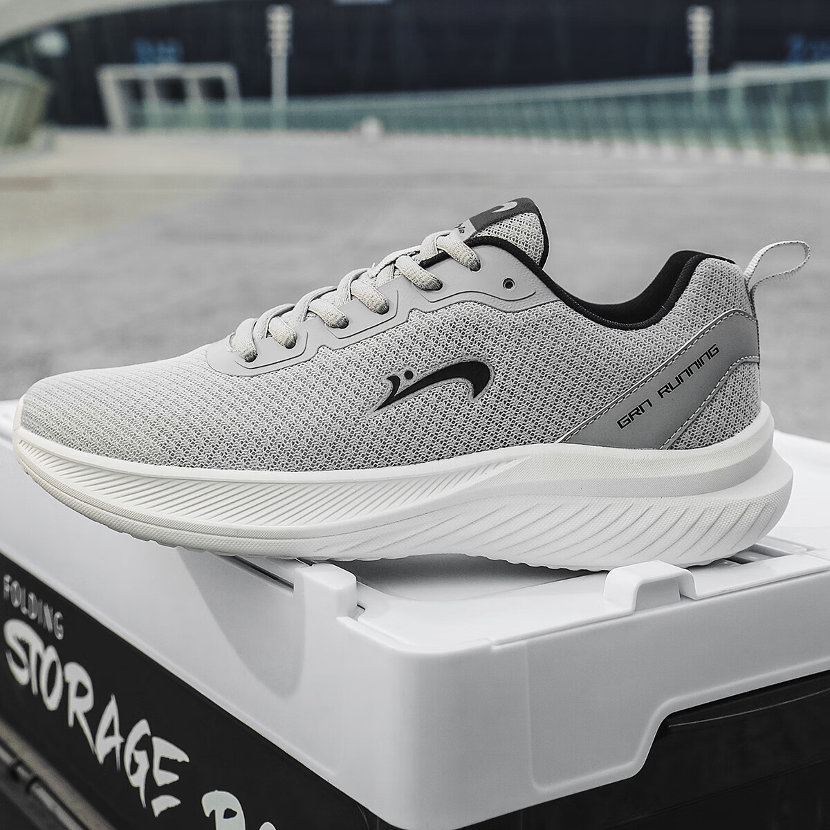 Guirenniao Men's Sneakers, Breathable Casual Shoes, Mesh Upper, Ultra-Light Runn...