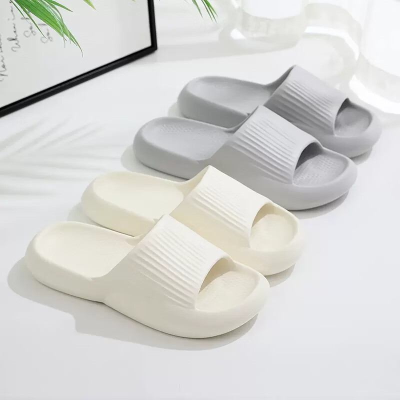 GUOLUOFEI Thick-Soled Slippers for Men with a Shit-Stepping Sensation, Summer Ba...