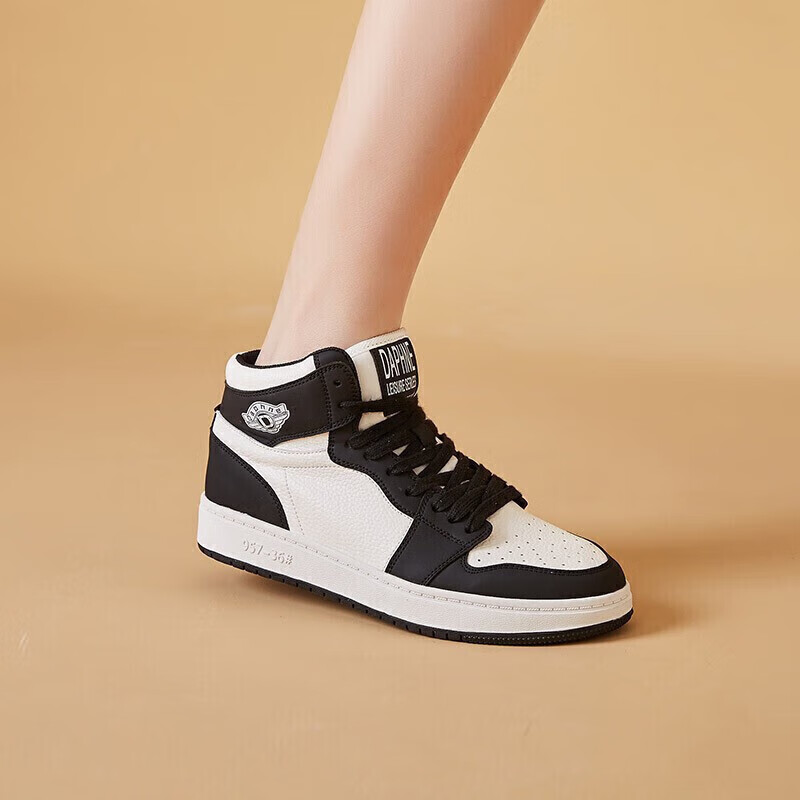 DAPHNE Women's Casual Shoes Thick-soled Breathable Sports Running High-top Shoes...