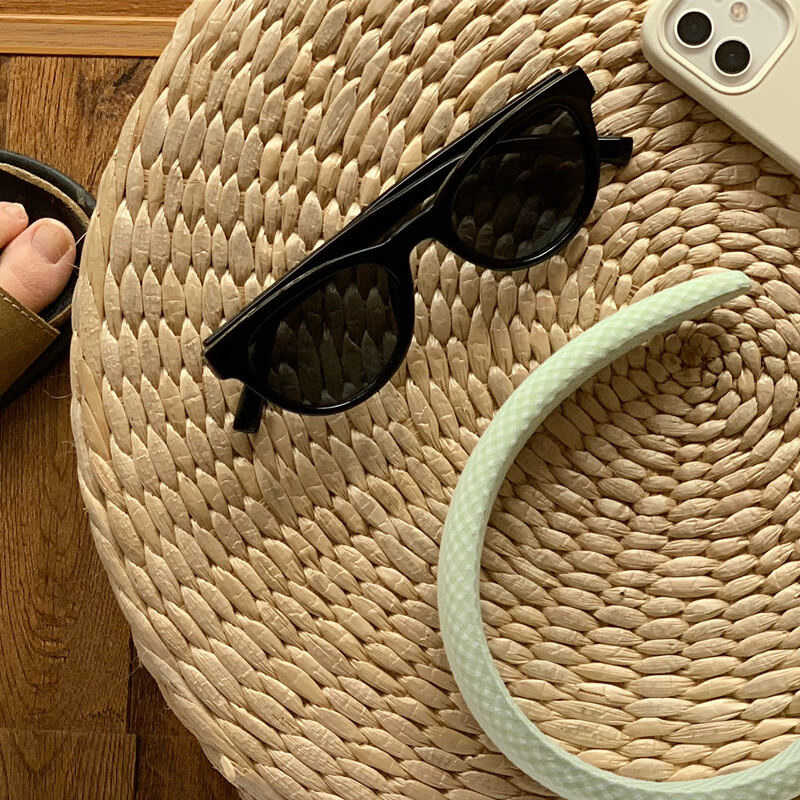 Angelamiao Cat Eye Small Frame Sunglasses Fashion UV Protection Polarized Sungla...