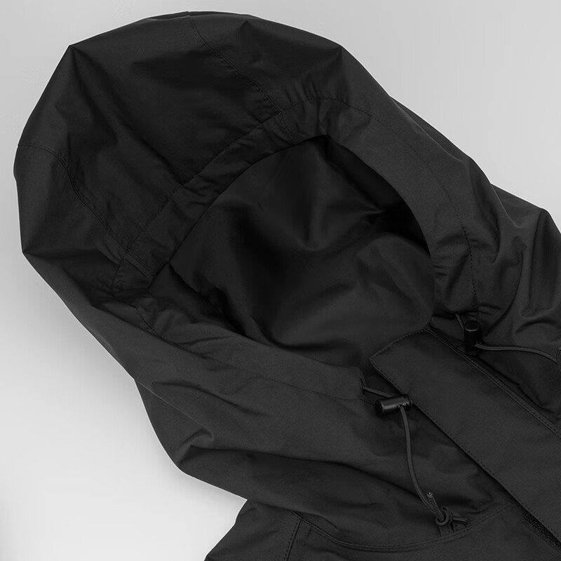 The North Face Men's Outdoor Waterproof and Breathable Jacket 8DRZ Black/4H0 M