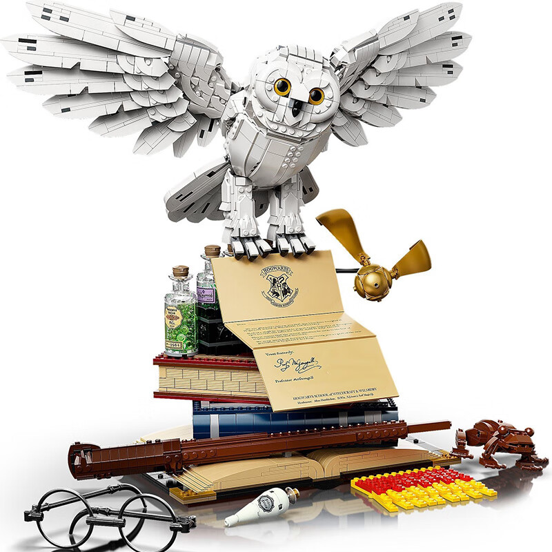 LEGO Harry Potter Hedwig Owl Building Toy Gift 76391 Hogwarts Classic Collection