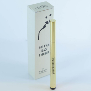 Black eyeliner to line the eyes. Comfortable and easy to apply and long lasting