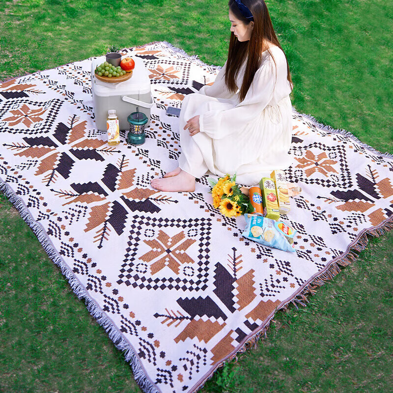 Suncojia Picnic Mat, Ethnic Style Camping Blanket, Camping Tablecloth, Carpet, Shawl, Tassel Mat 1.8*2.3 Meters